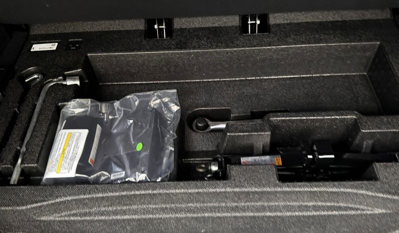
								Mazda CX-5 full									