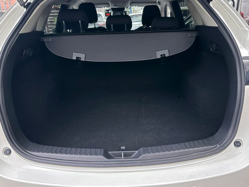 
								Mazda CX-5 full									