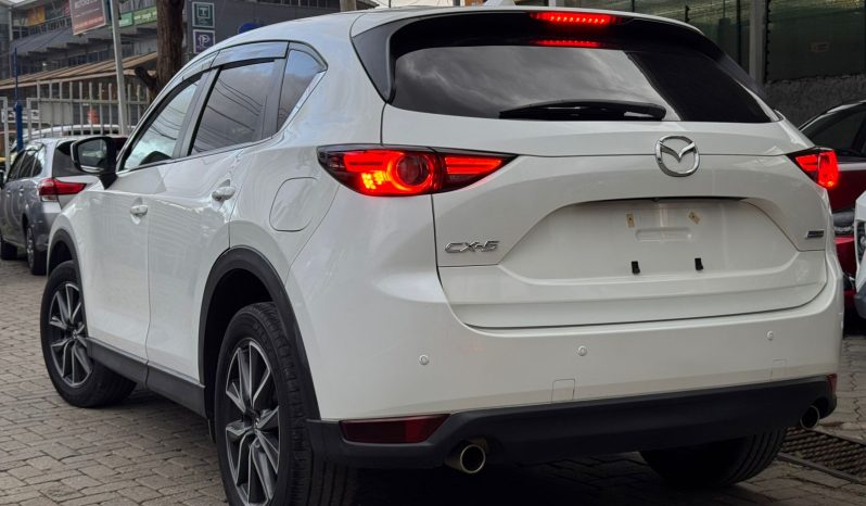 
								Mazda CX-5 full									