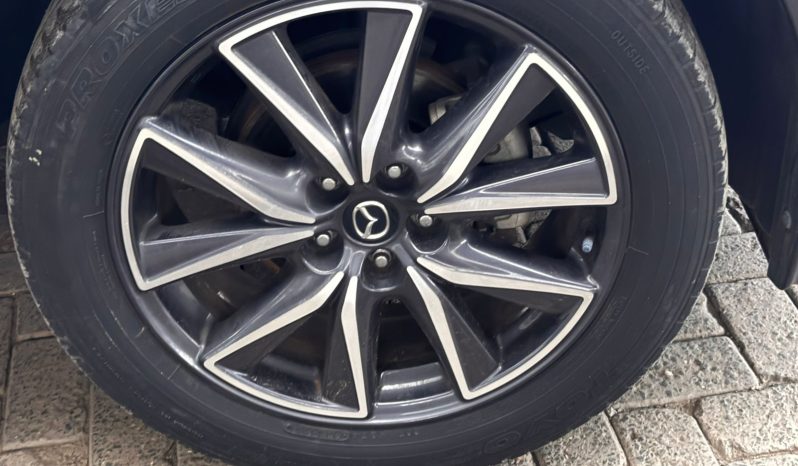 
								Mazda CX-5 full									