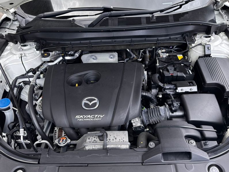 
								Mazda CX-5 full									