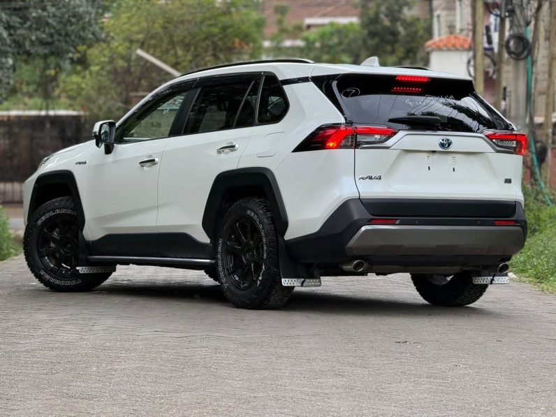 
								Toyota Rav4 G full									