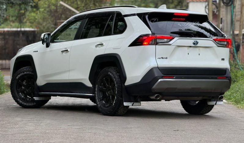 
								Toyota Rav4 G full									