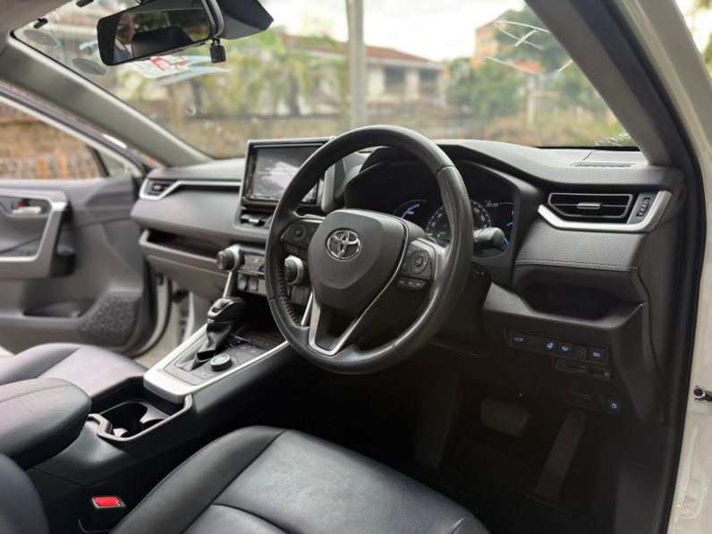 
								Toyota Rav4 G full									