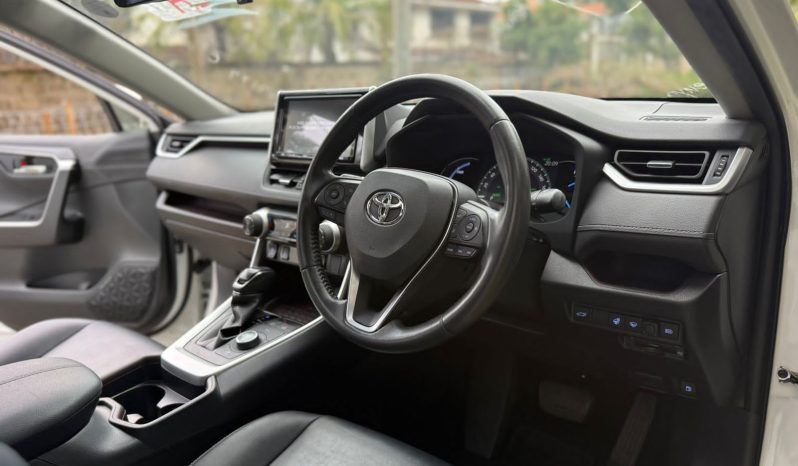
								Toyota Rav4 G full									