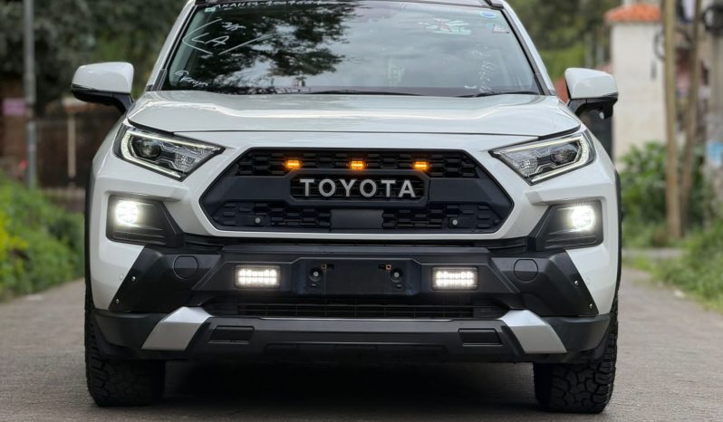 
								Toyota Rav4 G full									