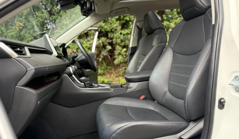 
								Toyota Rav4 G full									