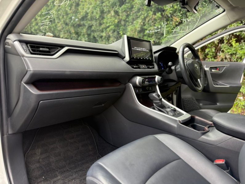 
								Toyota Rav4 G full									