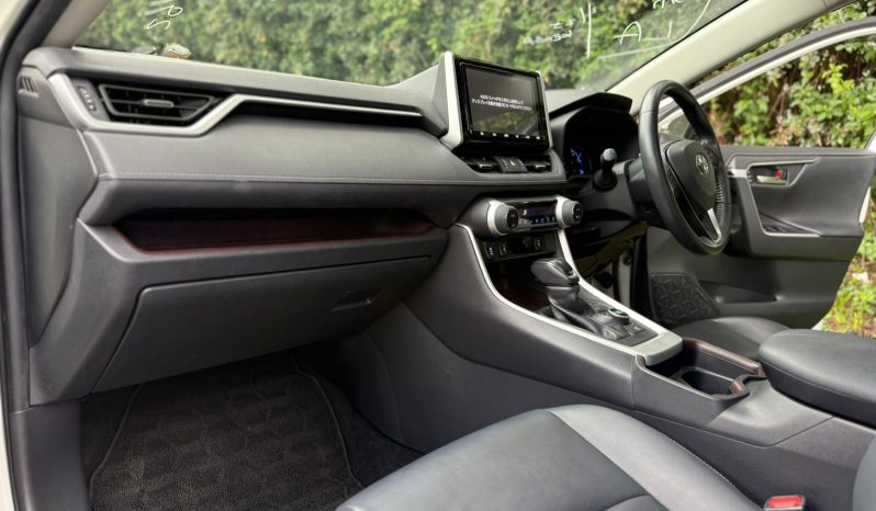 
								Toyota Rav4 G full									