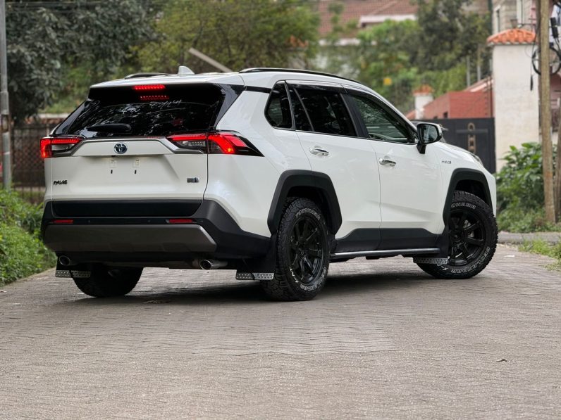 
								Toyota Rav4 G full									