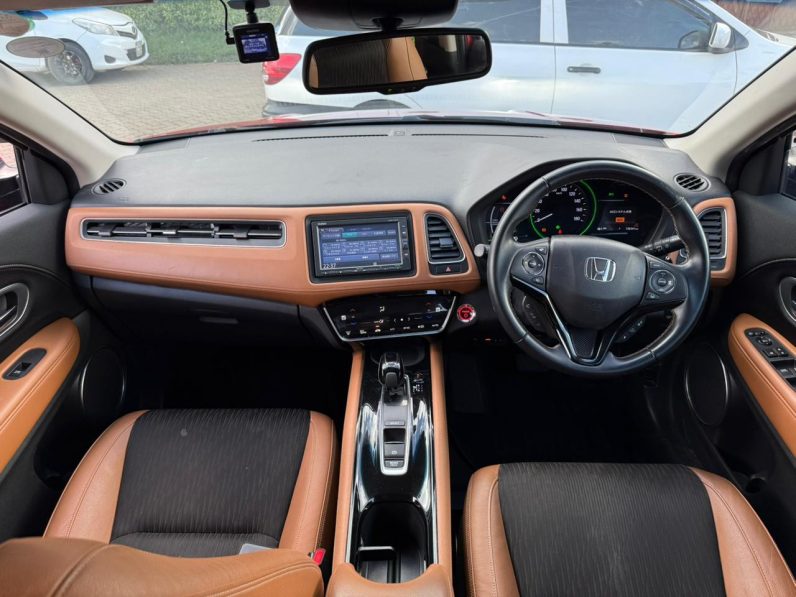 
								Honda Vezel full									