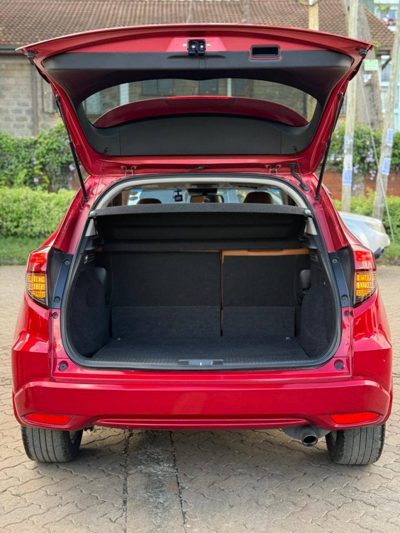 
								Honda Vezel full									