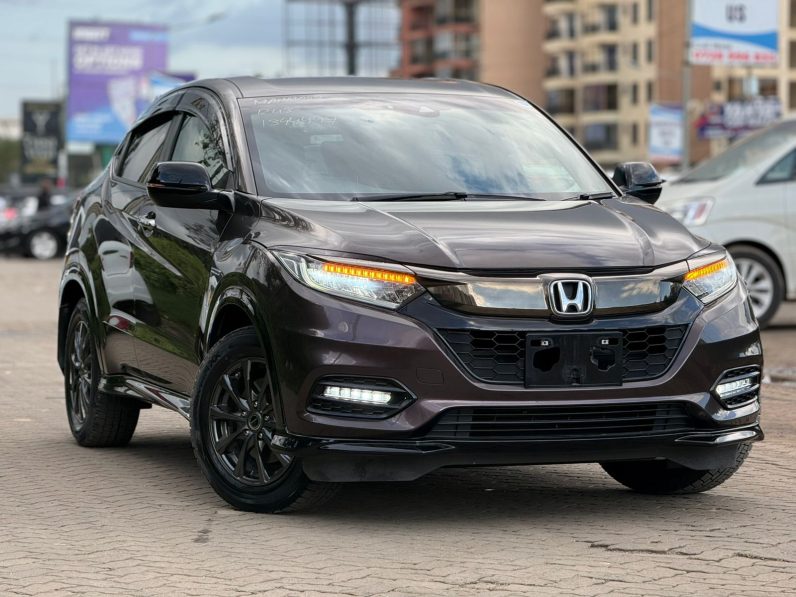 
								Honda Vezel RS full									