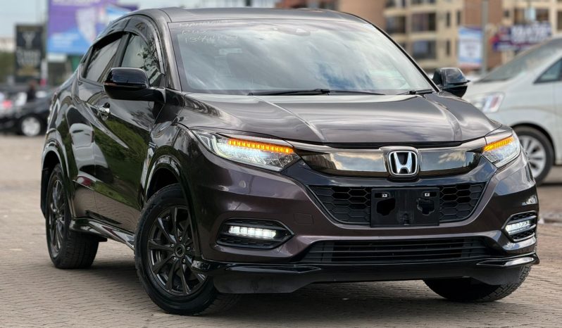 
								Honda Vezel RS full									