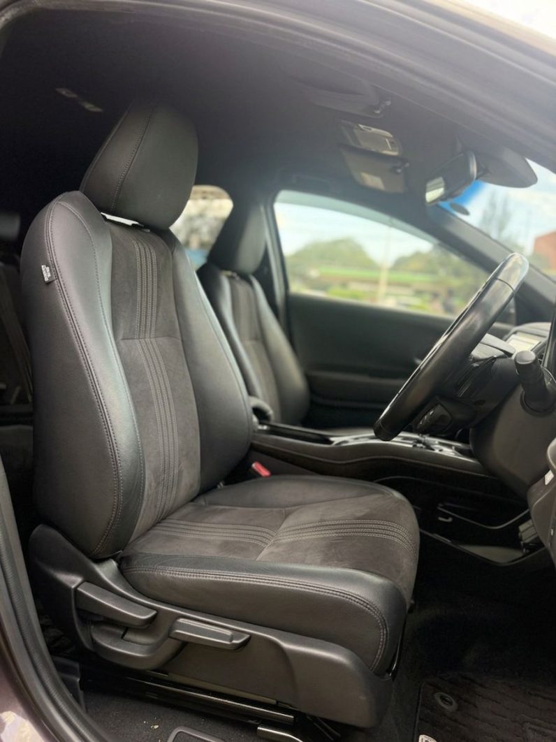 
								Honda Vezel RS full									