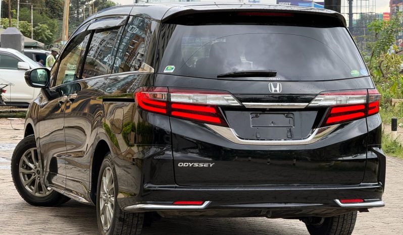 
								Honda Odyssey full									