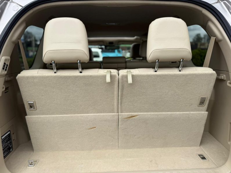 
								Toyota Land Cruiser Prado TXL full									