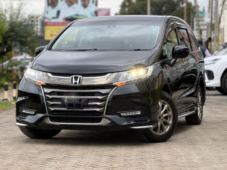 
								Honda Odyssey full									