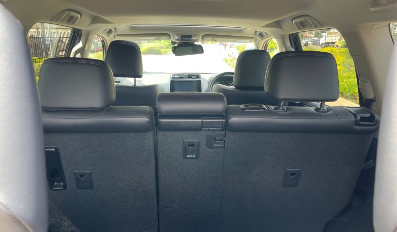 
								Toyota Land Cruiser Prado TXL full									