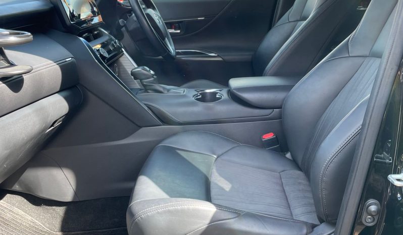 
								Toyota Harrier full									