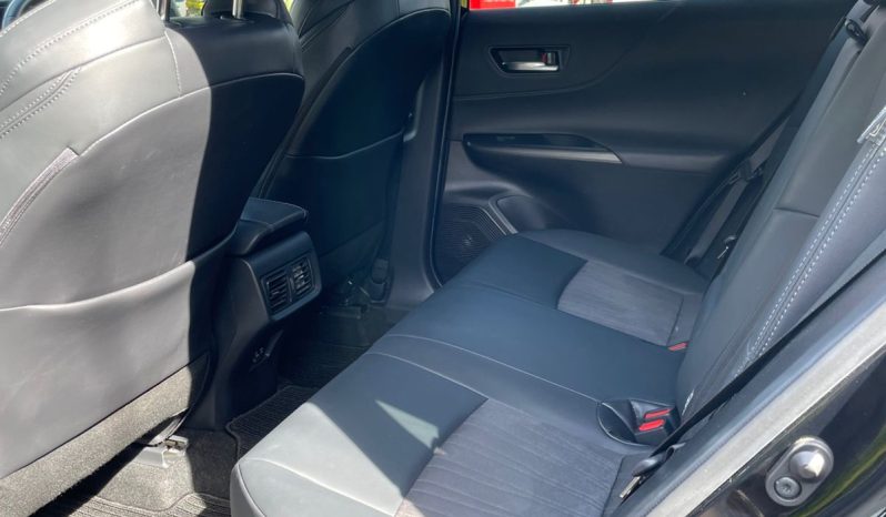 
								Toyota Harrier full									