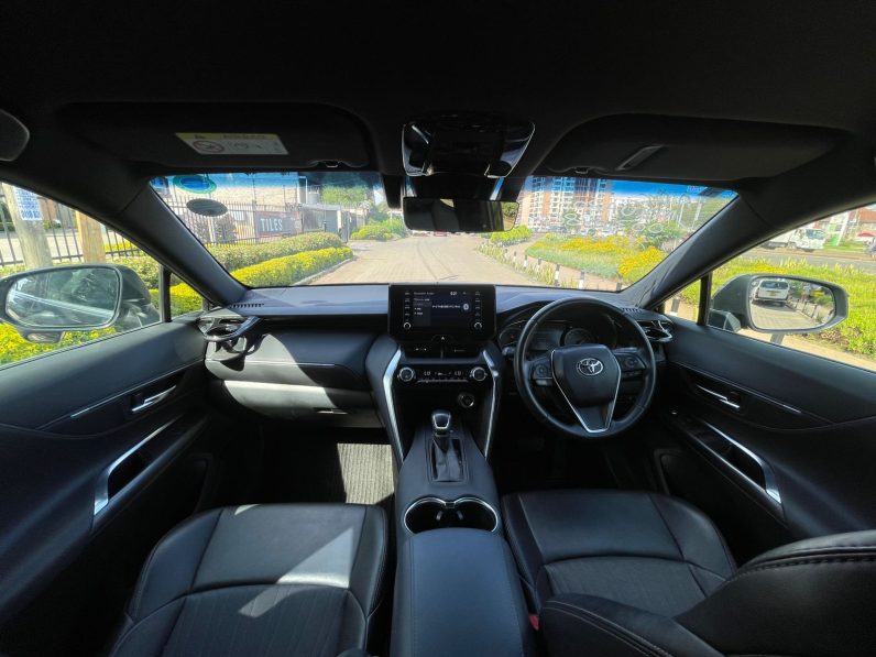 
								Toyota Harrier full									