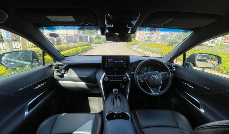
								Toyota Harrier full									