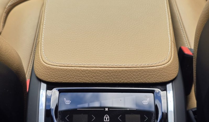 
								Volvo XC90 T5 full									