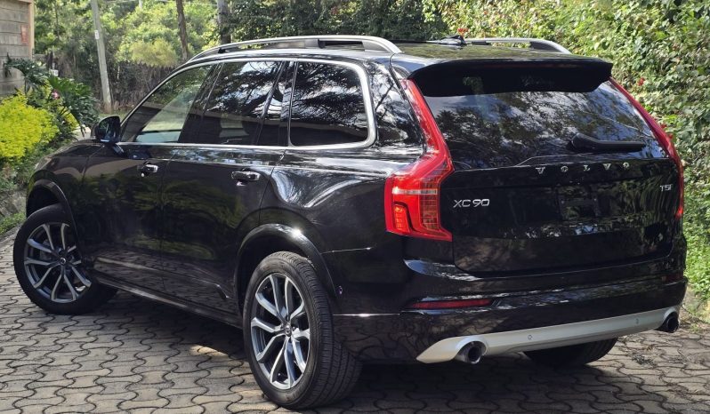 
								Volvo XC90 T5 full									
