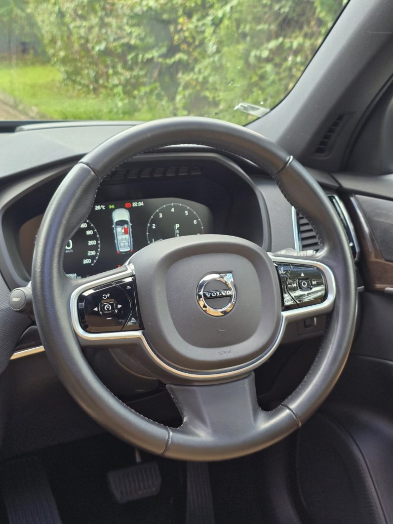 
								Volvo XC90 T5 full									