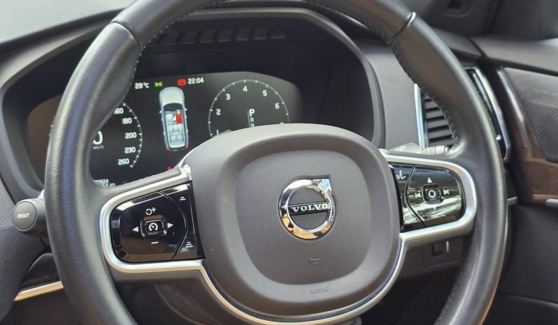 
								Volvo XC90 T5 full									