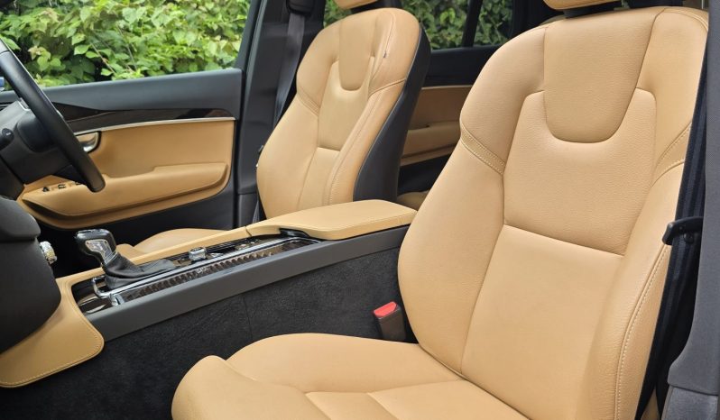 
								Volvo XC90 T5 full									