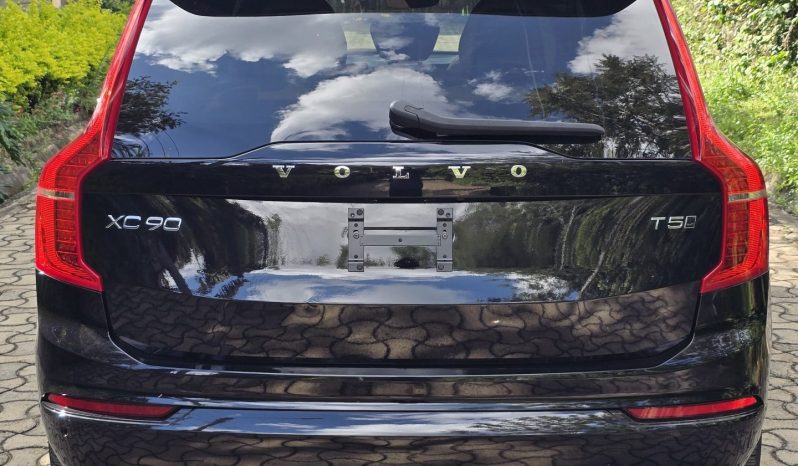 
								Volvo XC90 T5 full									