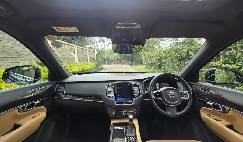 
								Volvo XC90 T5 full									