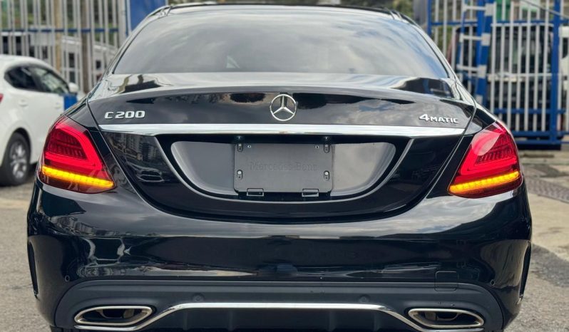 
								Mercedes-Benz C200 full									