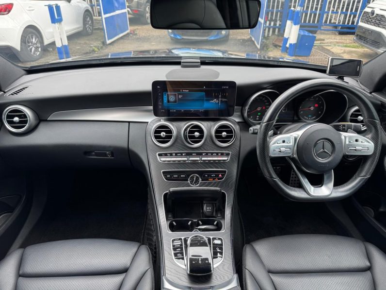 
								Mercedes-Benz C200 full									