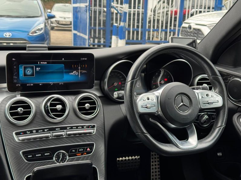
								Mercedes-Benz C200 full									