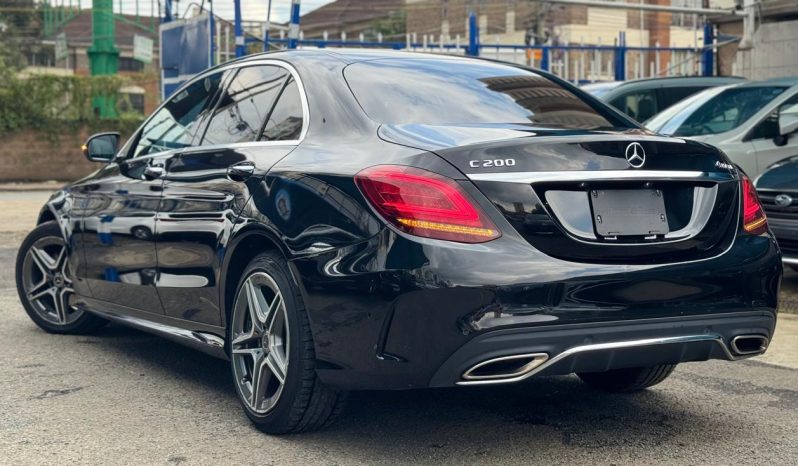 
								Mercedes-Benz C200 full									