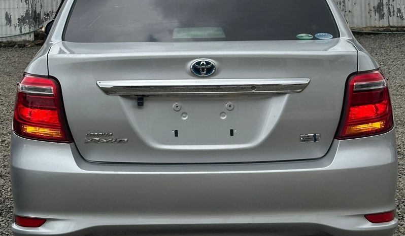 
								Toyota Axio full									