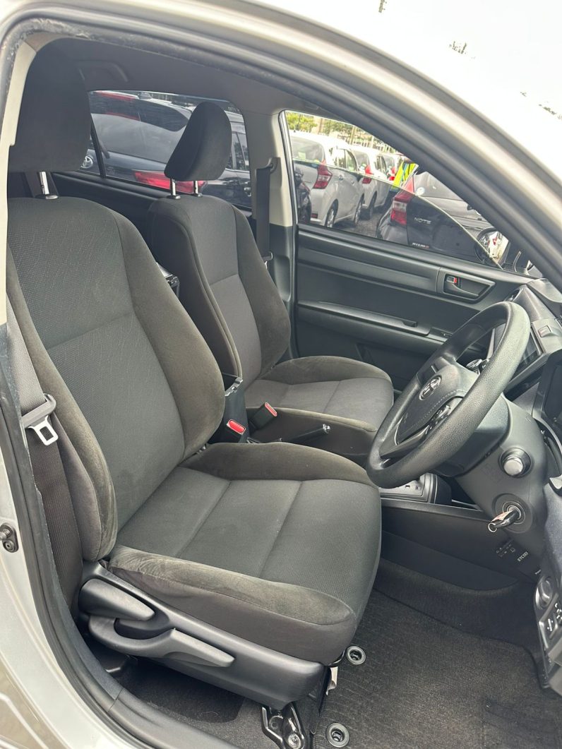 
								Toyota Axio full									