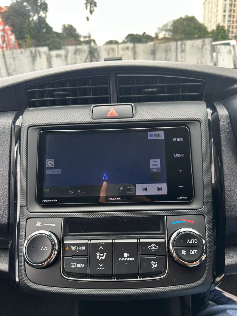 
								Toyota Axio full									