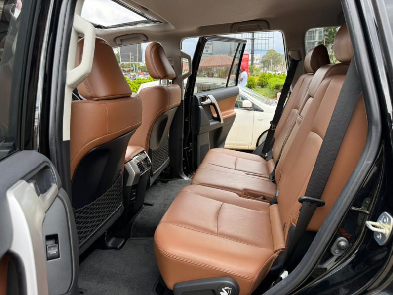 
								Toyota land cruiser prado TX full									