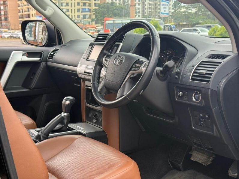 
								Toyota land cruiser prado TX full									