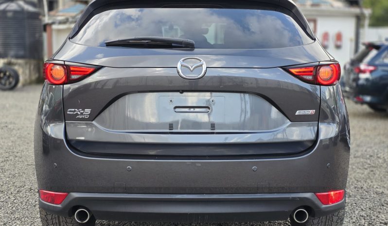 
								Mazda CX-5 full									