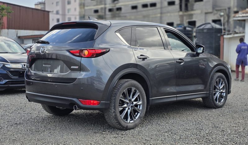 
								Mazda CX-5 full									