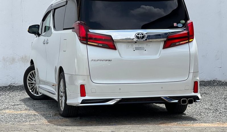 
								Toyota Alphard full									