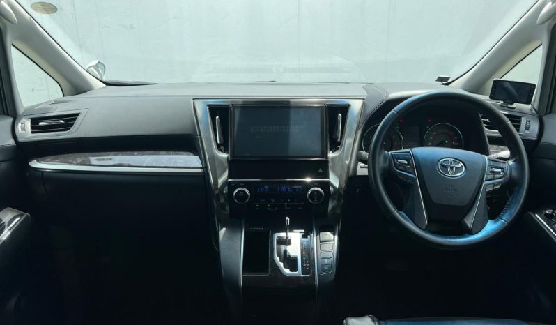 
								Toyota Alphard full									