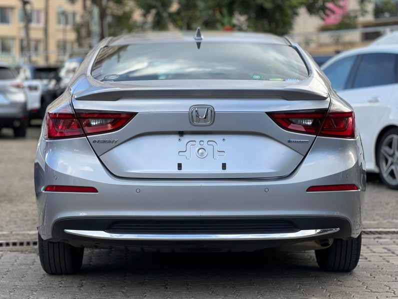 
								Honda Insight full									