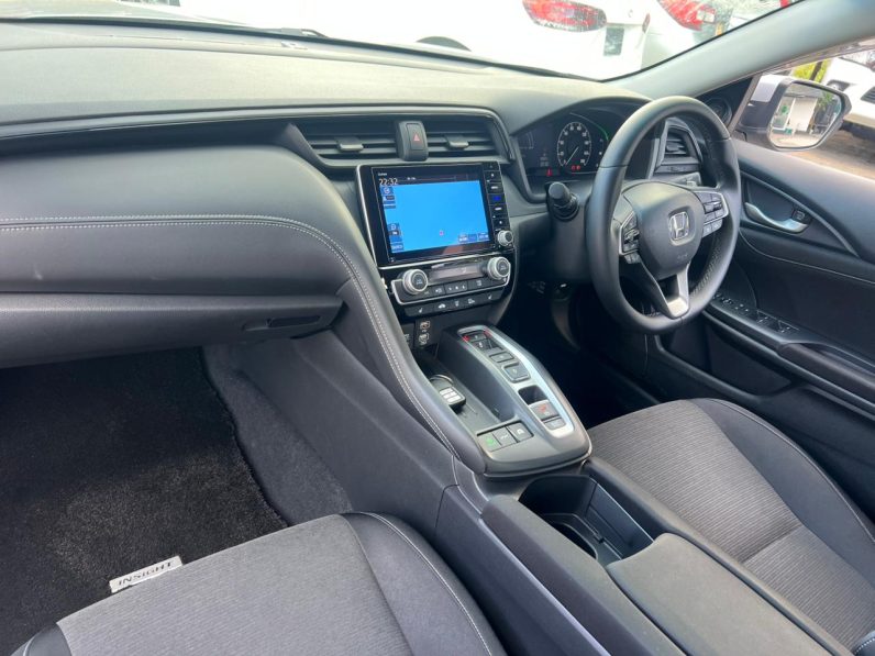 
								Honda Insight full									