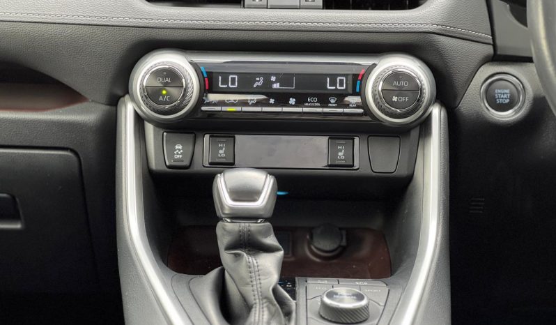 
								Toyota Rav4 full									